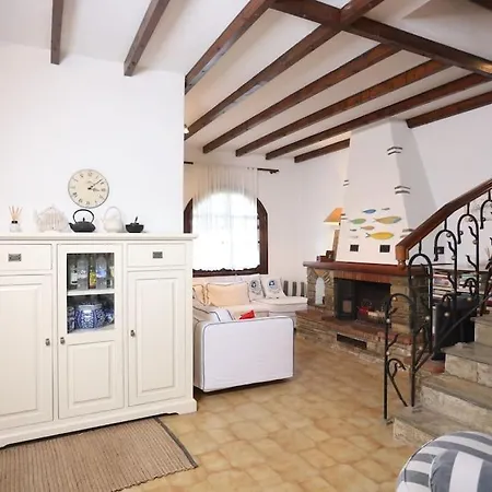 Delta 2 - 2min Walk To Mamalouka,blue Carpet Villa *
