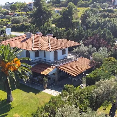 Villa Delta 2 - 2min Walk To Mamalouka,blue Carpet Pefkochori